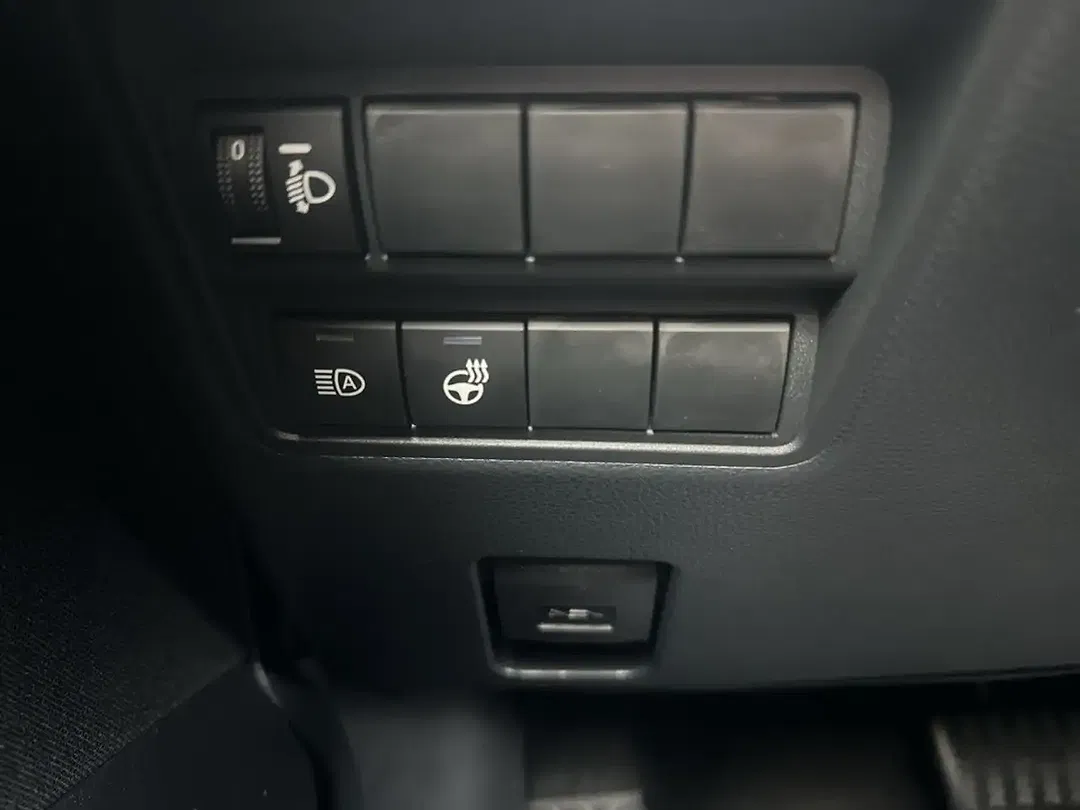 Toyota Yaris - Thumbnail 12