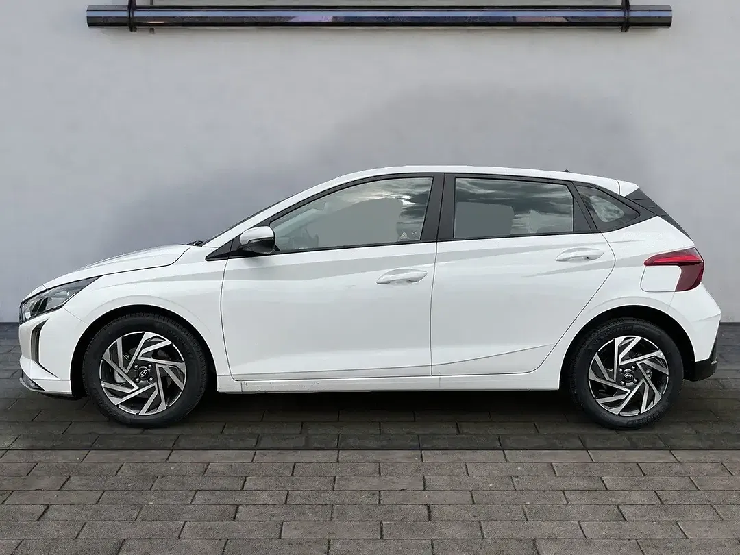 Hyundai i20 - Thumbnail 2