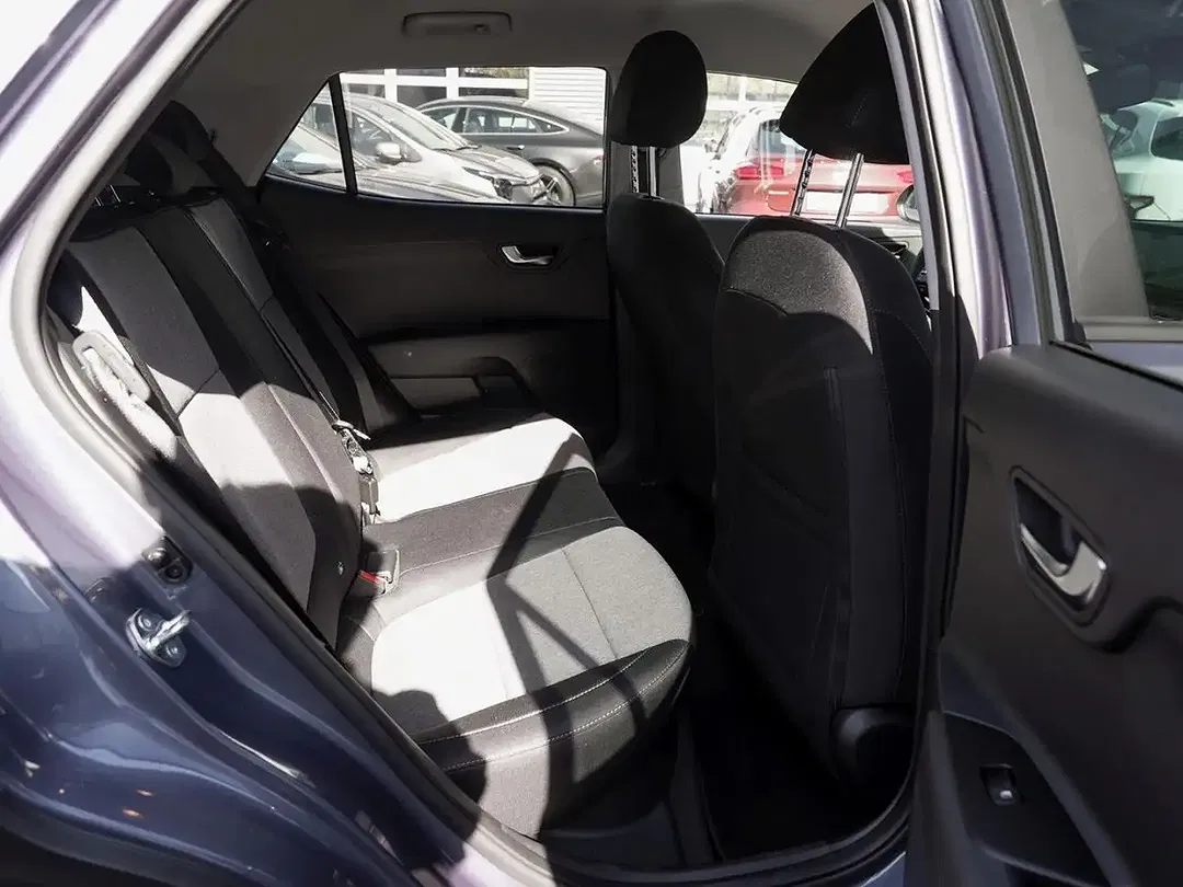Kia Stonic - Thumbnail 11