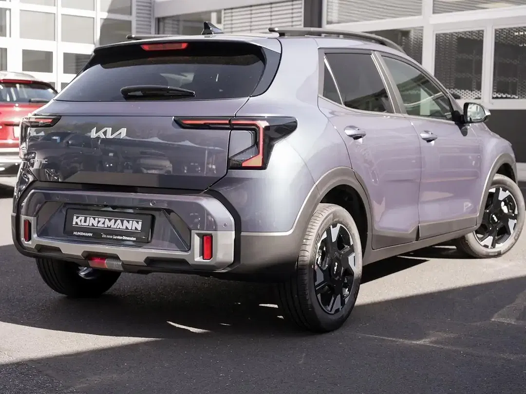 Kia Stonic - Thumbnail 3