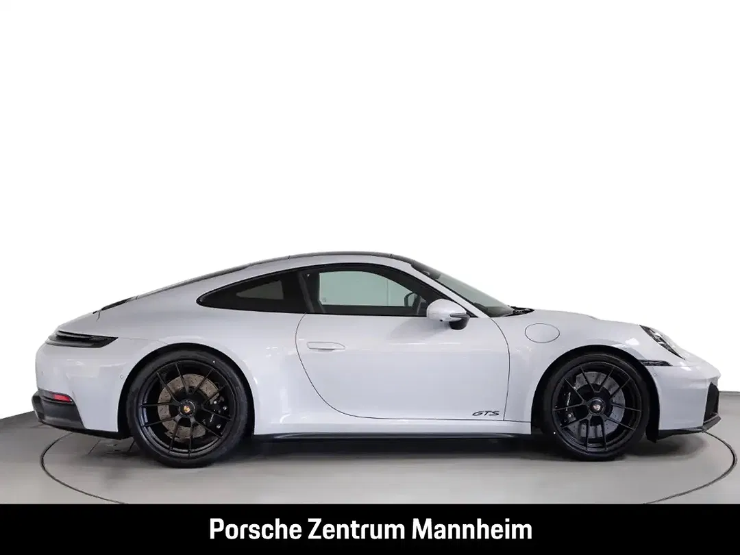 Porsche 992 - Thumbnail 10