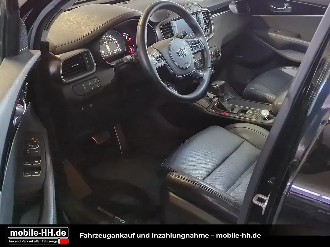 Kia Sorento - Thumbnail 10