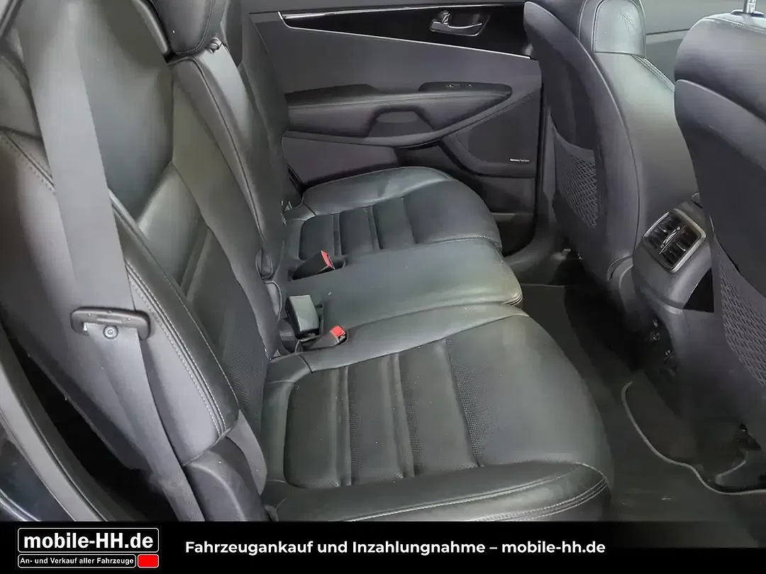 Kia Sorento - Thumbnail 21