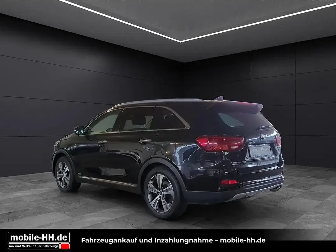 Kia Sorento - Thumbnail 4