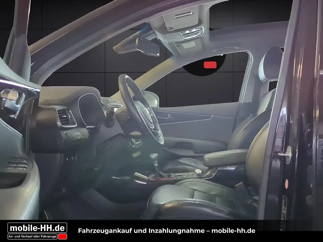 Kia Sorento - Thumbnail 9