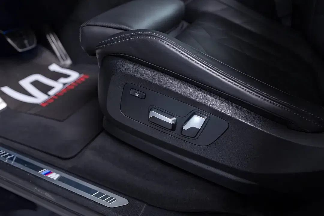 BMW X5 - Thumbnail 24