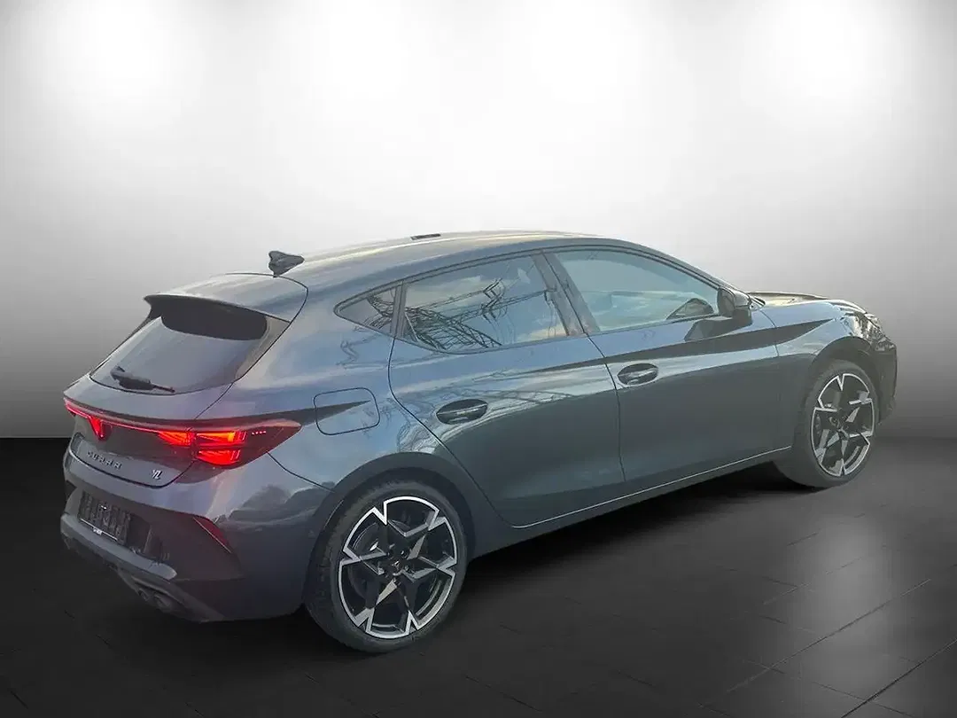 CUPRA Leon - Thumbnail 3