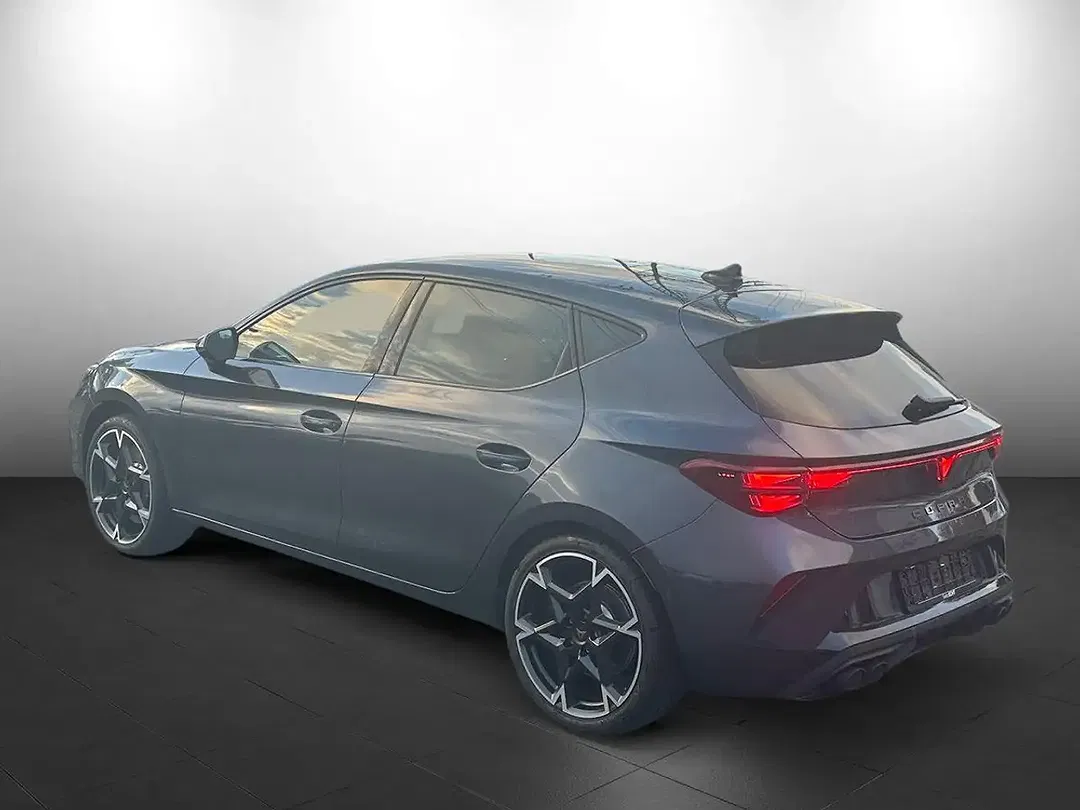 CUPRA Leon - Thumbnail 4