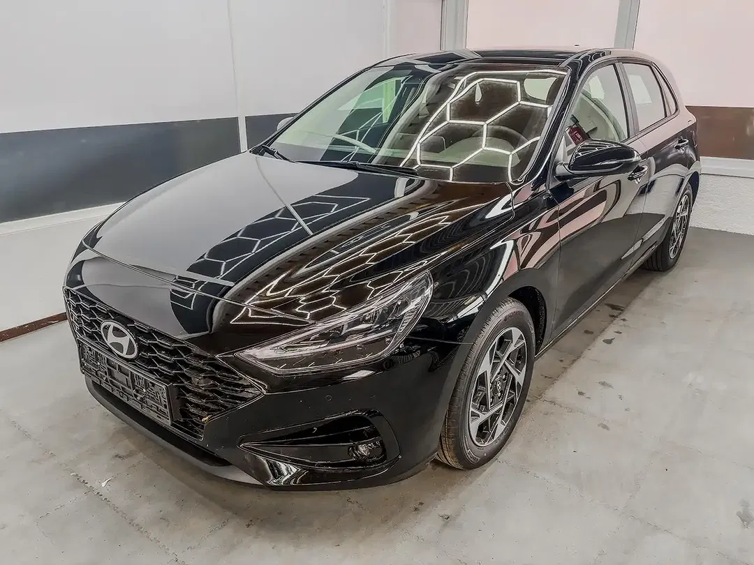 Hyundai i30 - Thumbnail 1