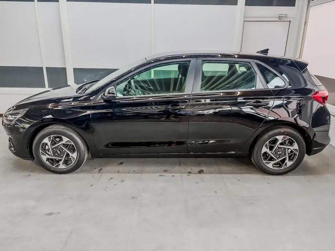 Hyundai i30 - Thumbnail 3