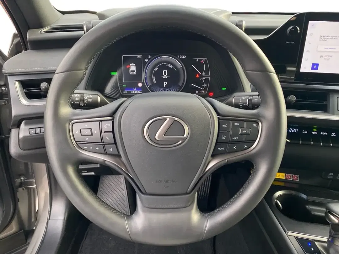 Lexus UX 250h - Thumbnail 12