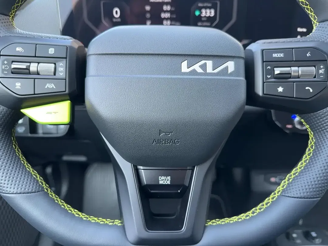 Kia EV6 - Thumbnail 10