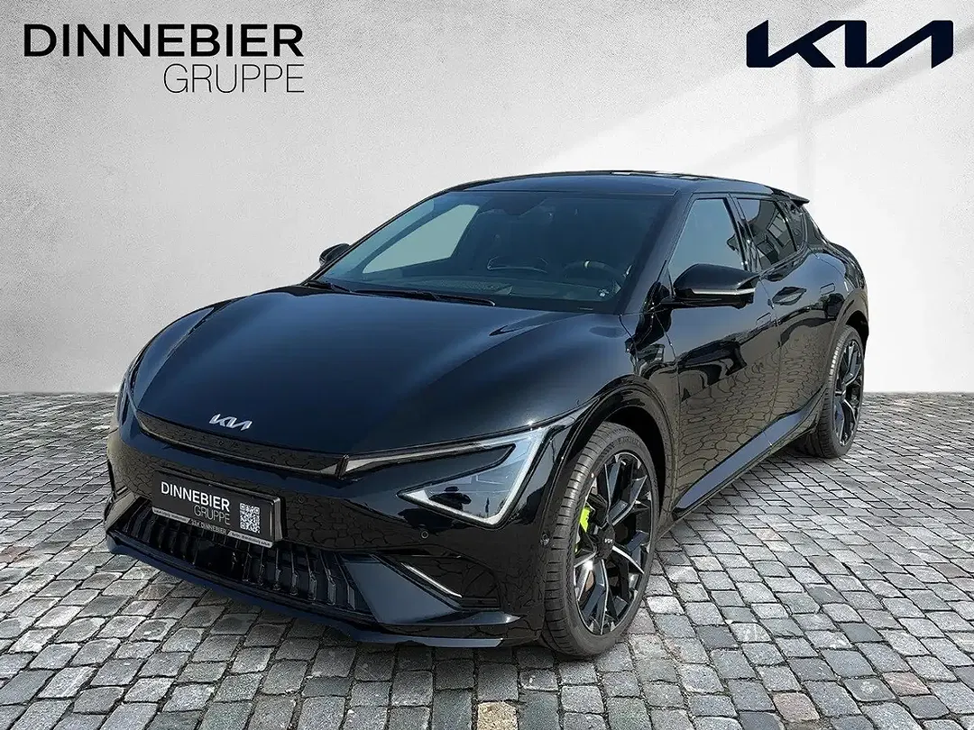 Kia EV6 - Thumbnail 2