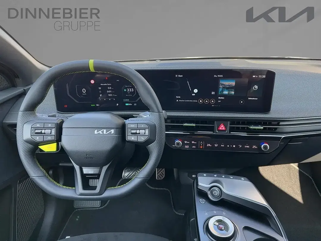 Kia EV6 - Thumbnail 9