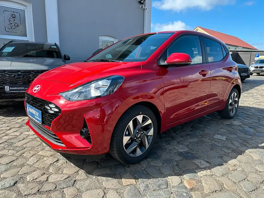 Hyundai i10 - Thumbnail 2