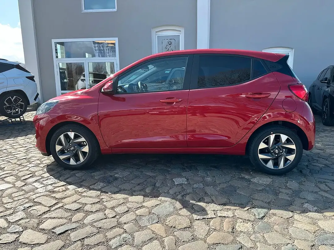 Hyundai i10 - Thumbnail 3