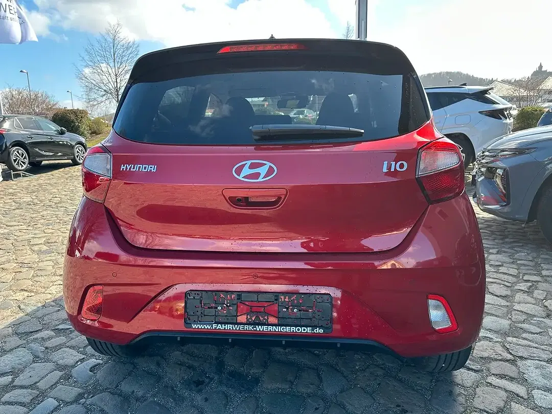 Hyundai i10 - Thumbnail 9