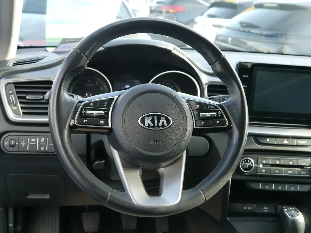 Kia XCeed - Thumbnail 4