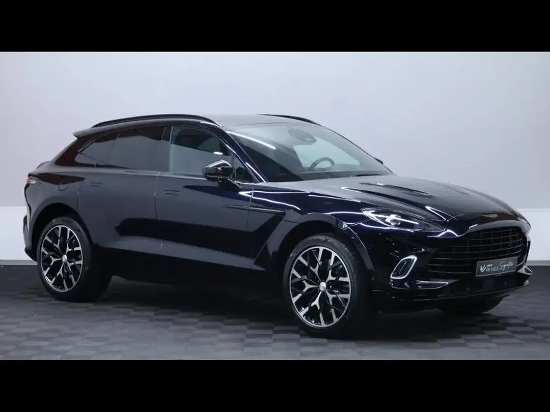 Aston Martin DBX - Thumbnail 3