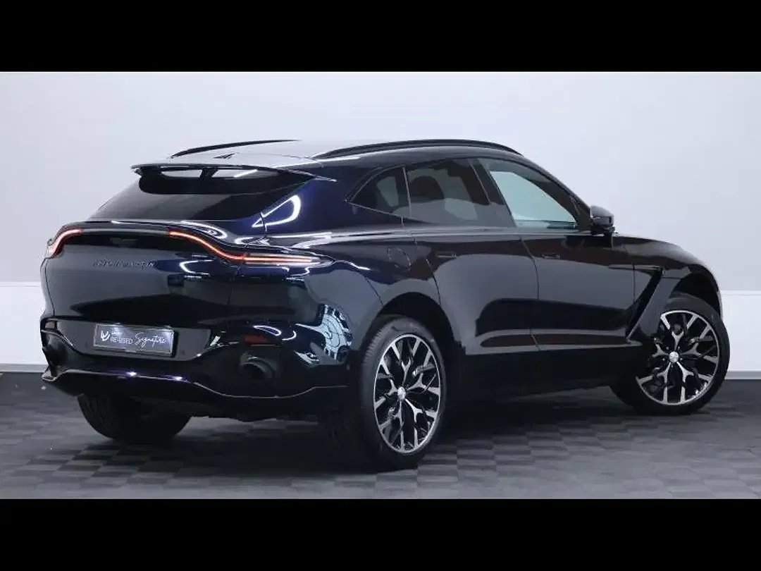 Aston Martin DBX - Thumbnail 5