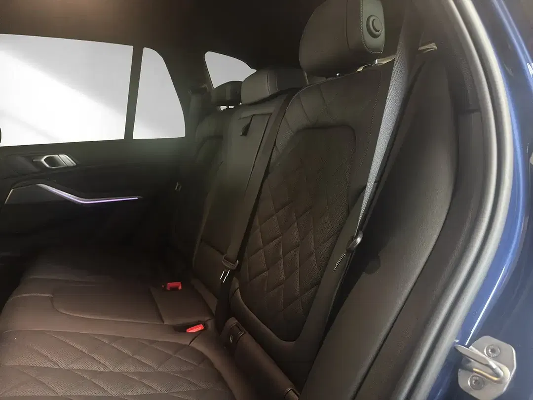 BMW X5 - Thumbnail 10