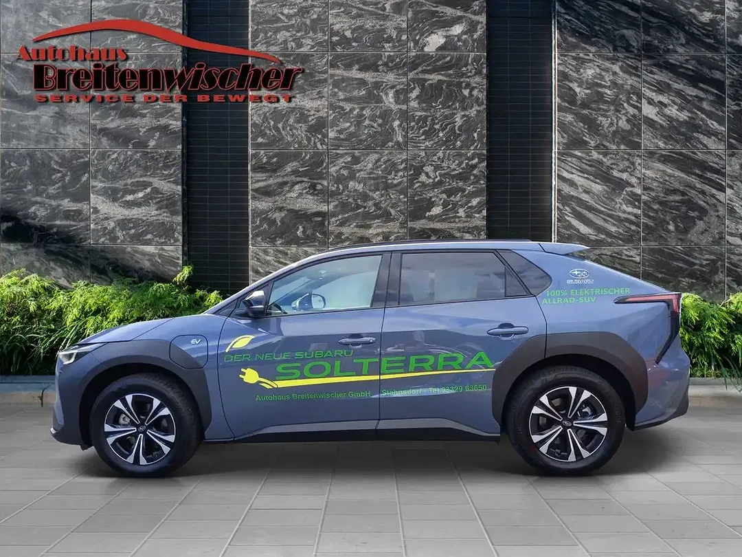 Subaru Solterra - Thumbnail 2