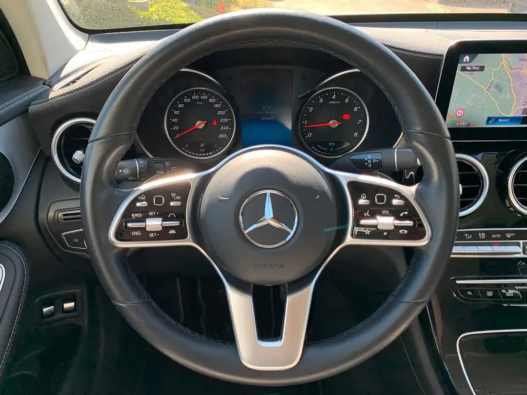 Mercedes-Benz GLC 300 - Thumbnail 20