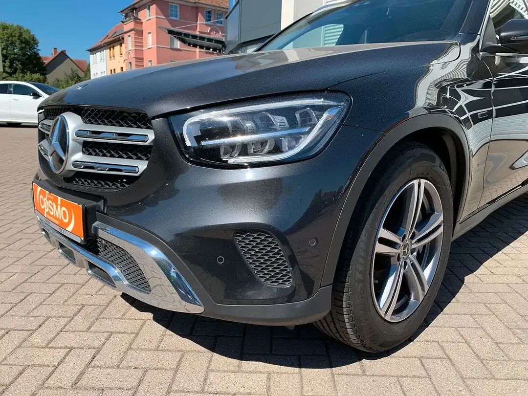 Mercedes-Benz GLC 300 - Thumbnail 33