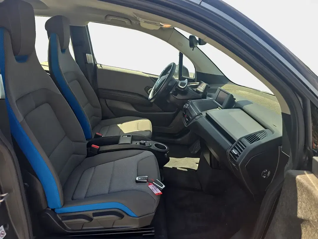 BMW i3 - Thumbnail 15