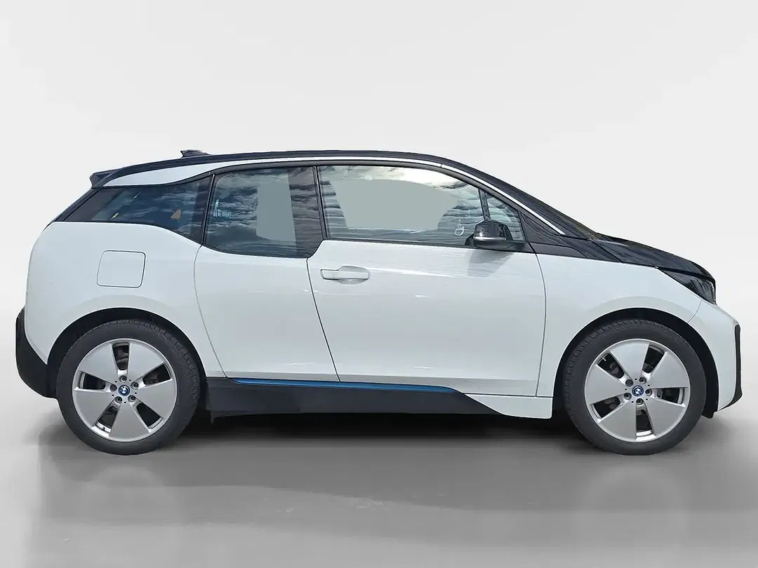 BMW i3 - Thumbnail 6