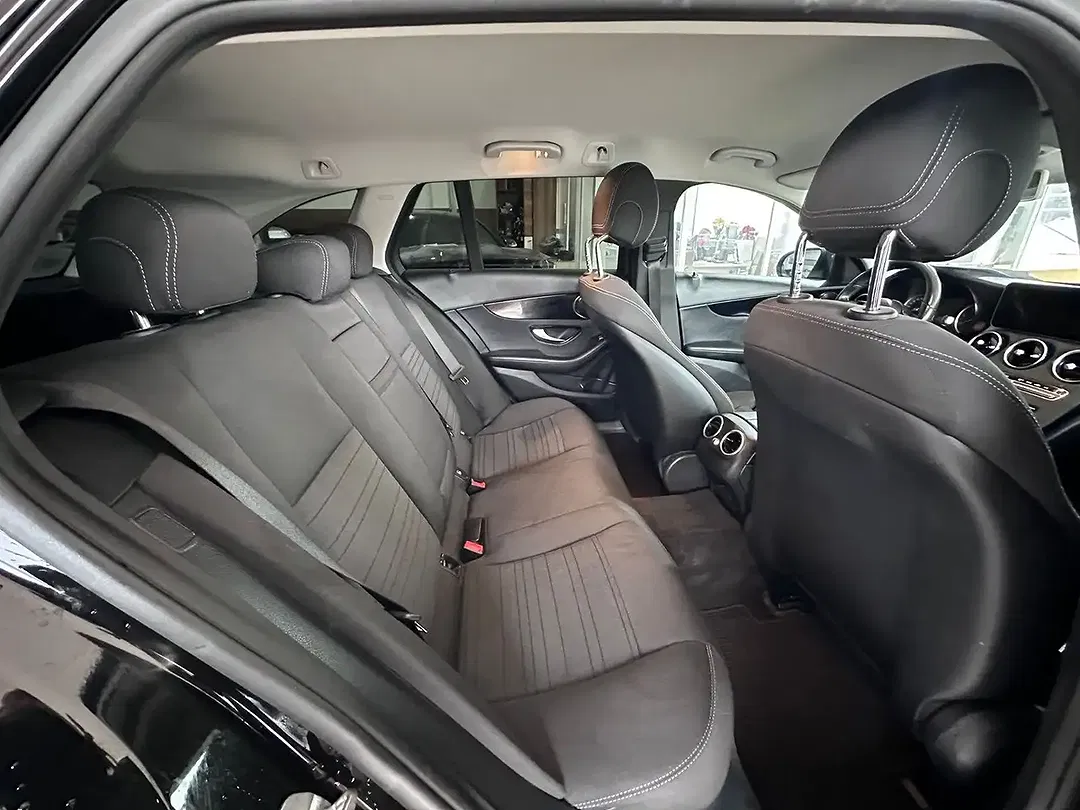 Mercedes-Benz C 220 - Thumbnail 10