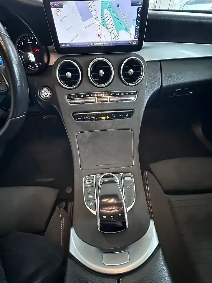 Mercedes-Benz C 220 - Thumbnail 11