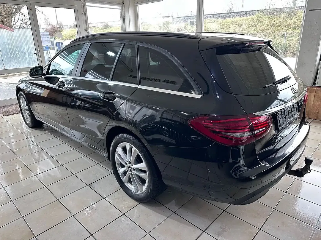 Mercedes-Benz C 220 - Thumbnail 4