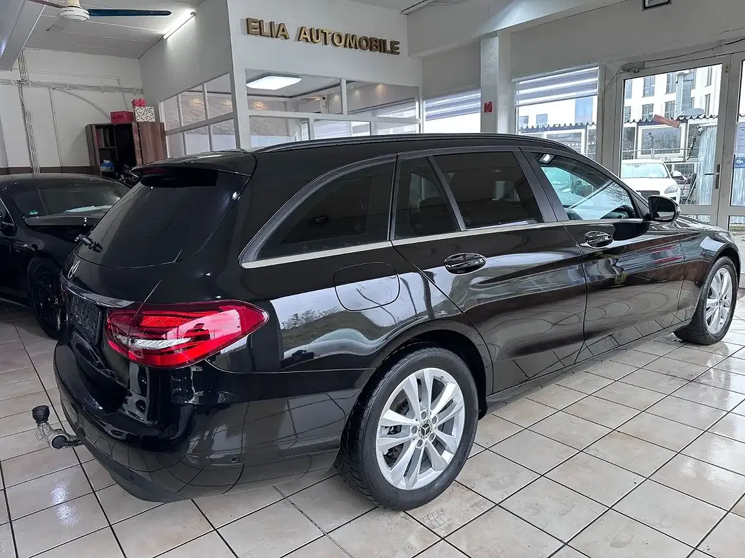 Mercedes-Benz C 220 - Thumbnail 9