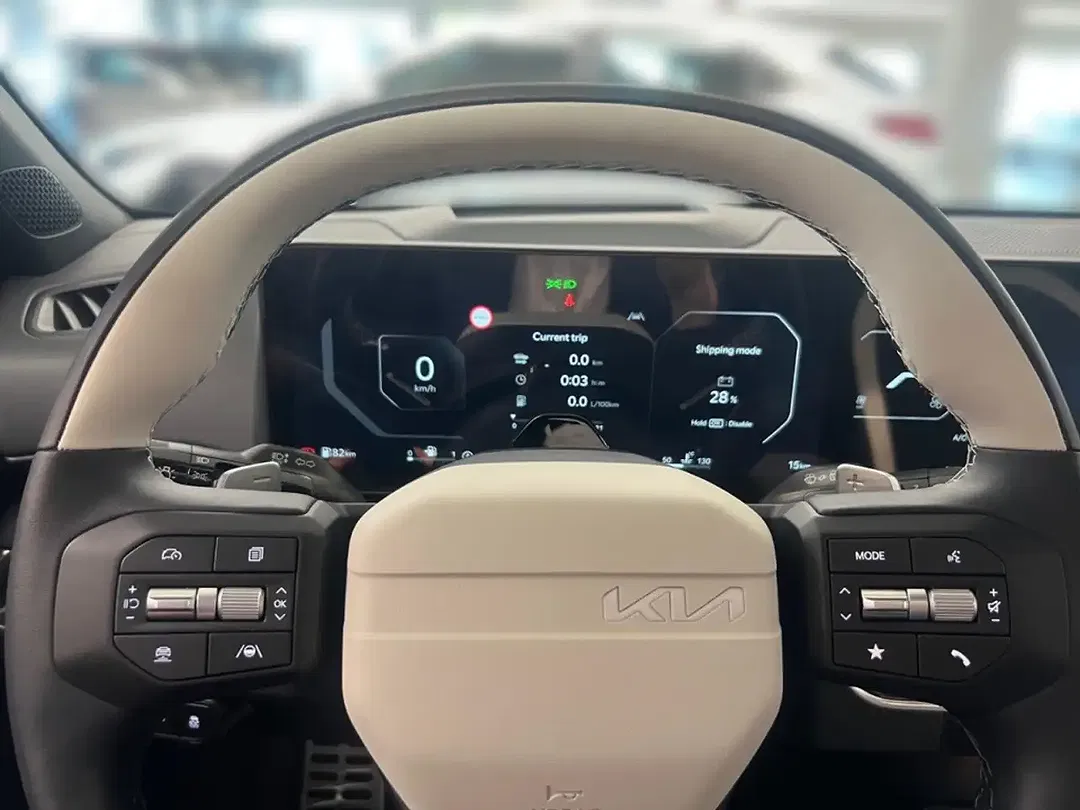 Kia K4 - Thumbnail 8