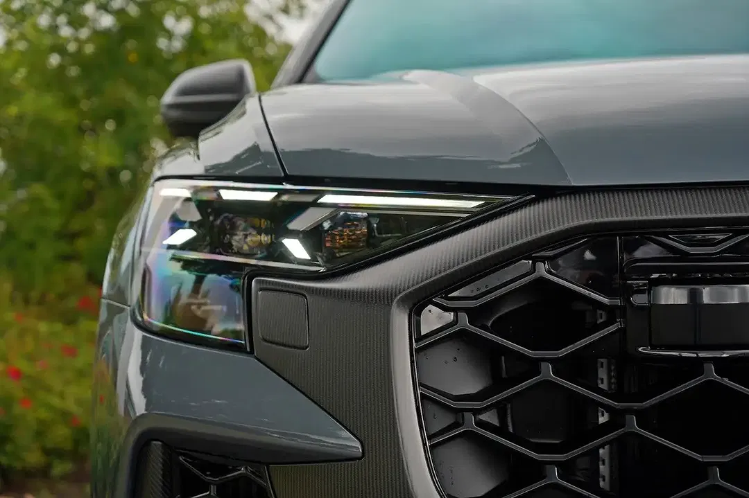 Audi RS Q8 - Thumbnail 5