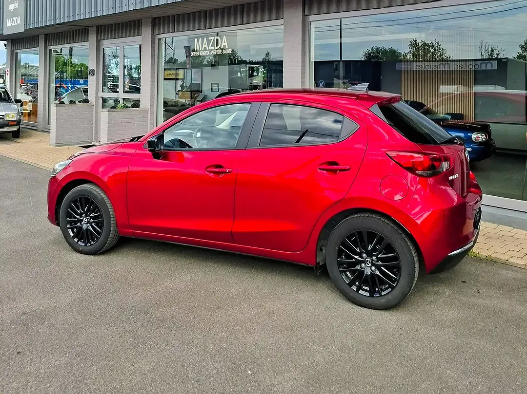 Mazda 2 - Thumbnail 4