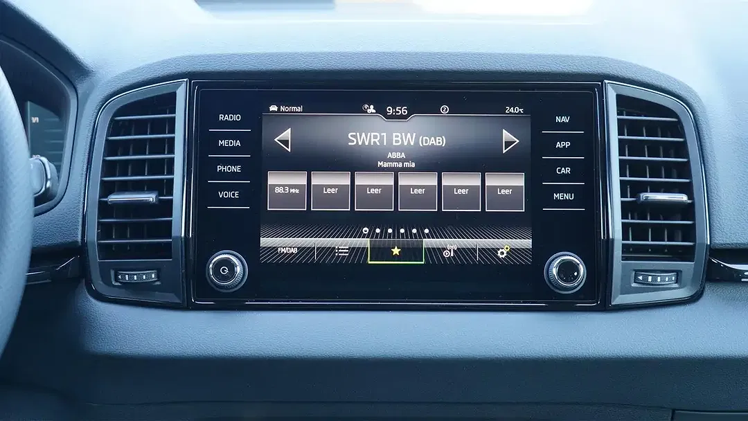 Skoda Karoq - Thumbnail 11