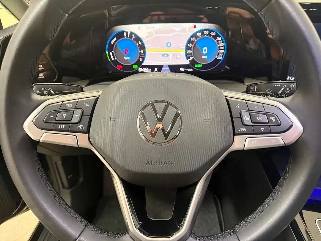 Volkswagen Golf - Thumbnail 16