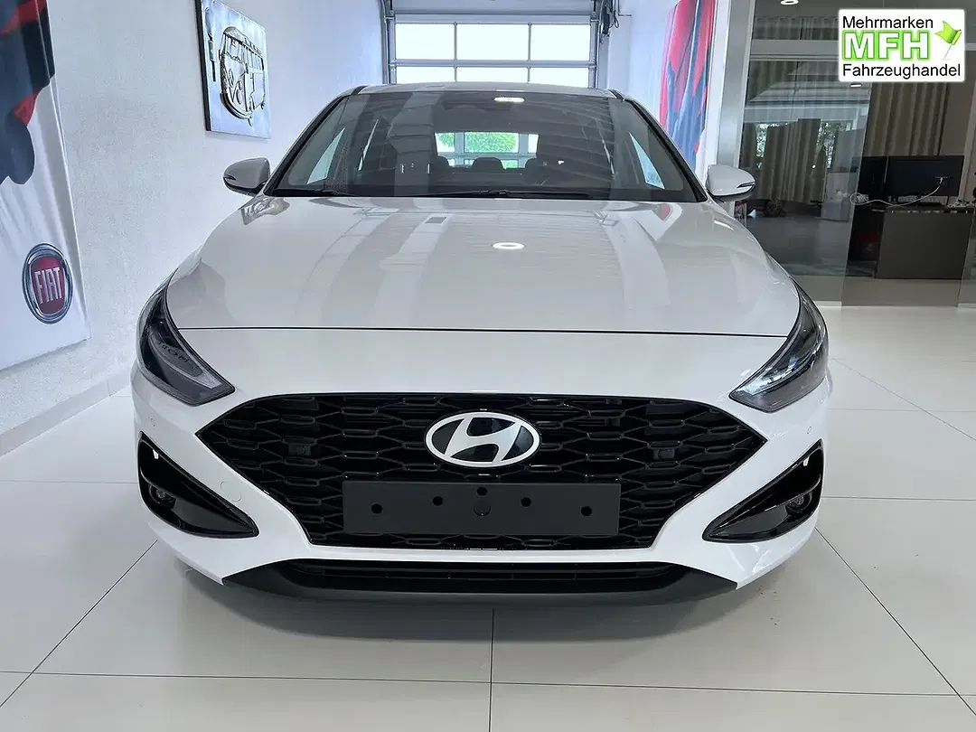 Hyundai i30 - Thumbnail 2