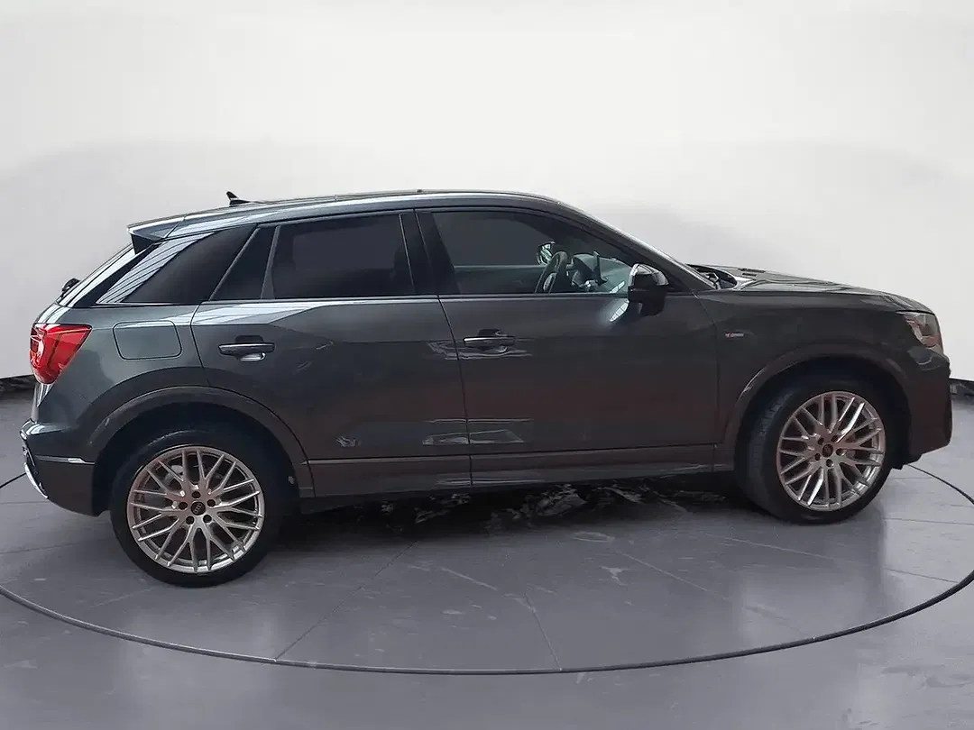 Audi Q2 - Thumbnail 4