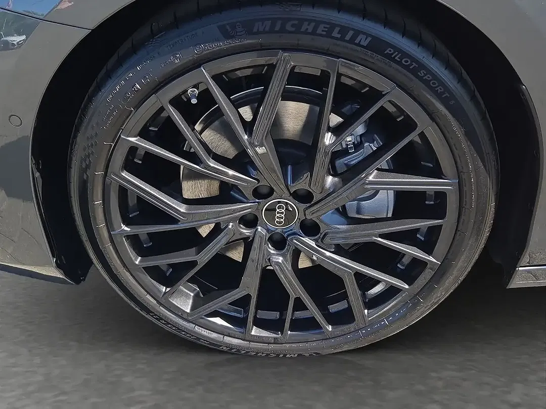 Audi A6 - Thumbnail 12
