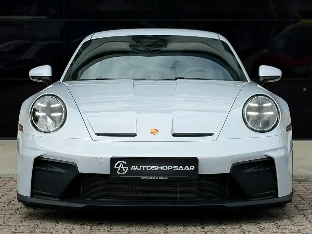 Porsche 992 - Thumbnail 2