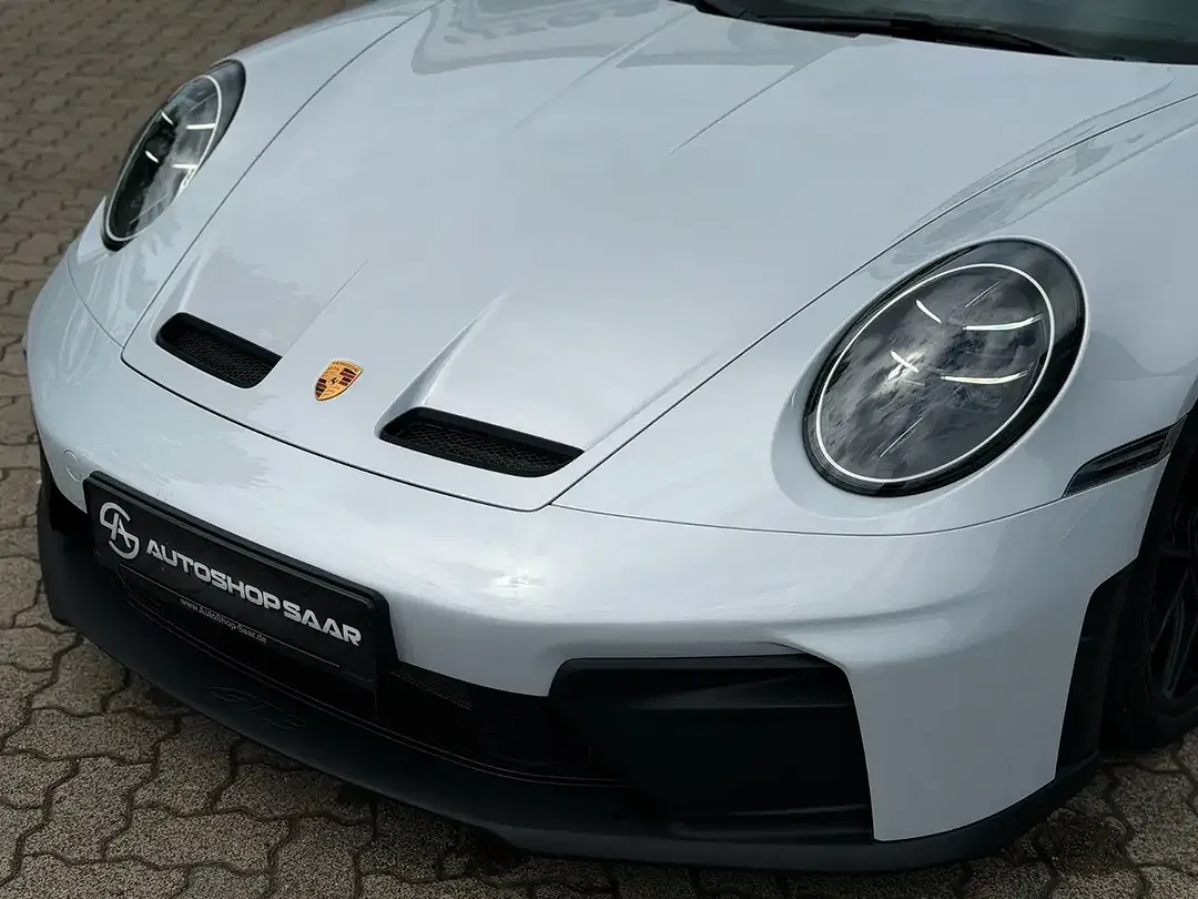 Porsche 992 - Thumbnail 3