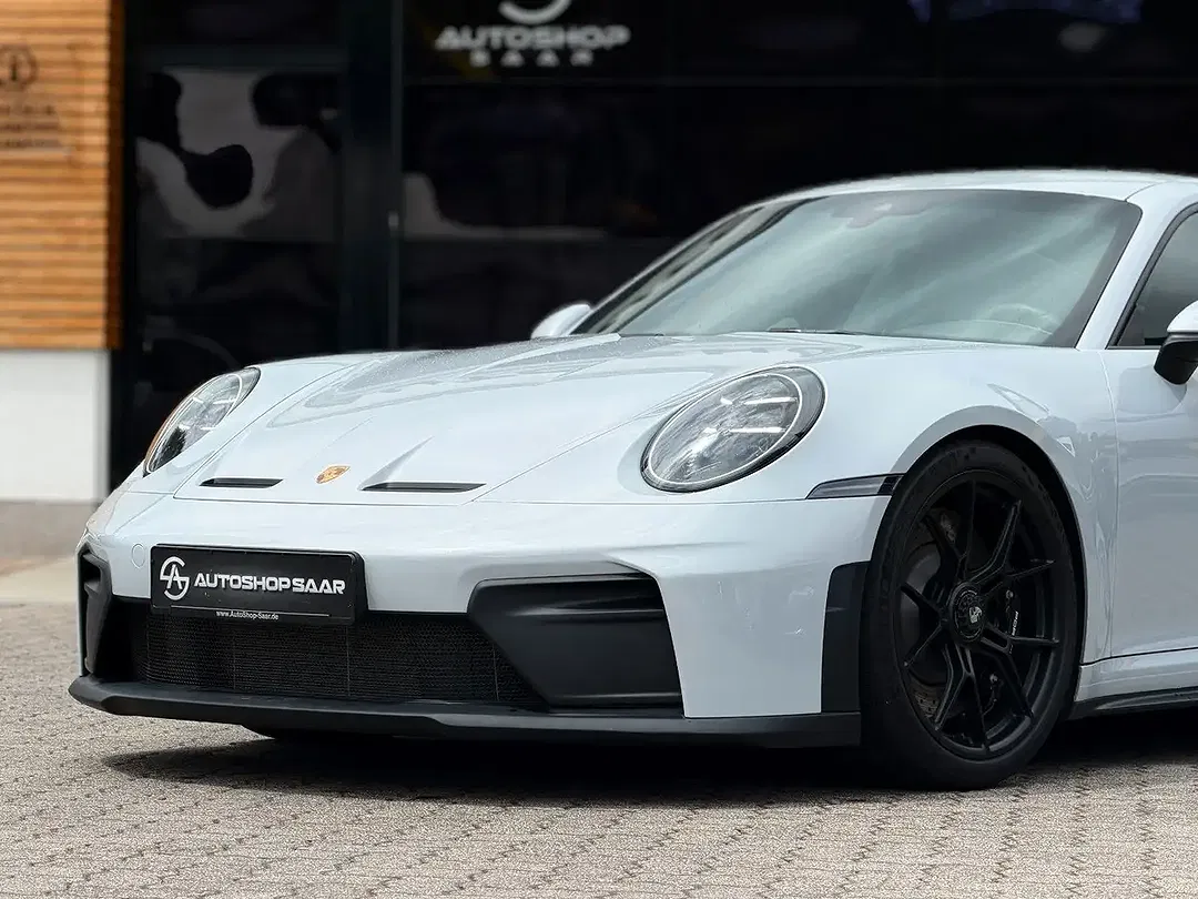Porsche 992 - Thumbnail 5