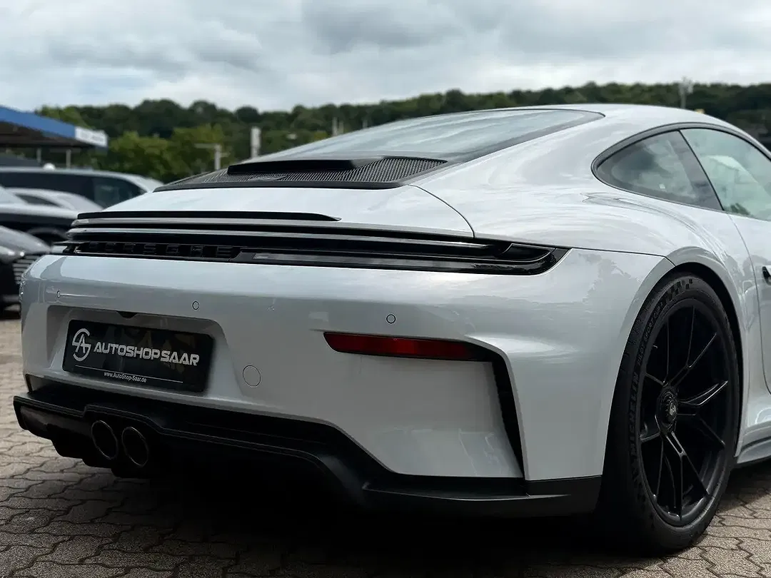 Porsche 992 - Thumbnail 9