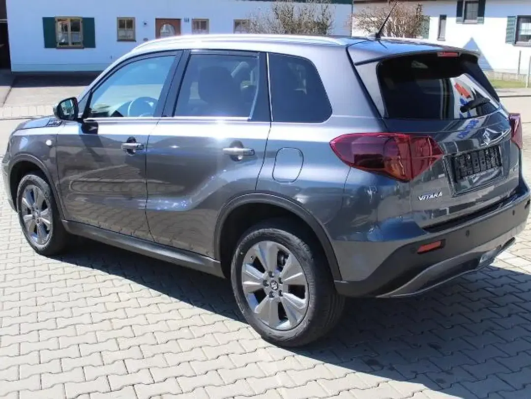 Suzuki Vitara - Thumbnail 4