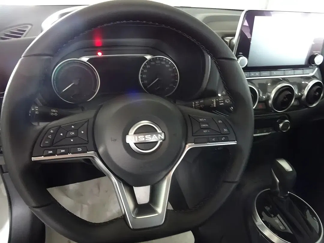 Nissan Juke - Thumbnail 12