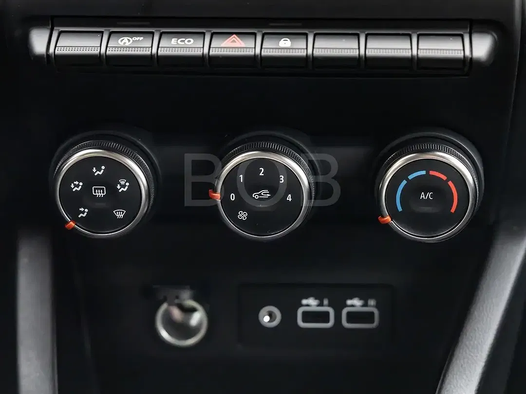 Renault Clio - Thumbnail 14