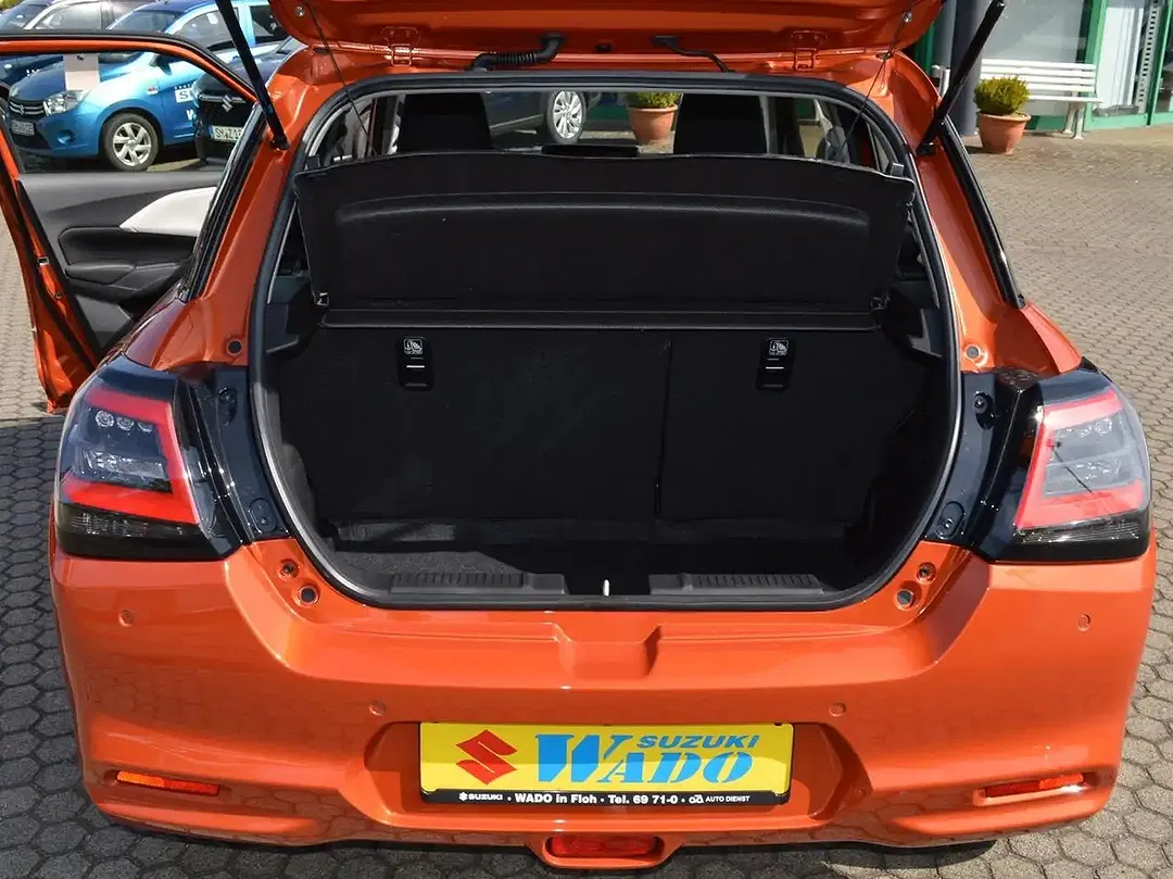 Suzuki Swift - Thumbnail 13